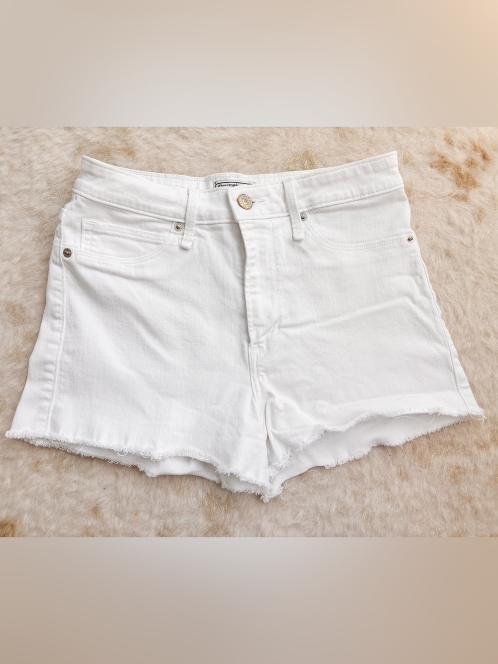 Abercrombie and Fitch Simone High Rise Women’s White Denim Frayed Hem Shorts